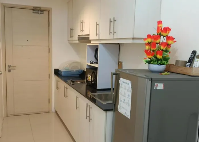 Flores Place At Sea Residences Moa Manila