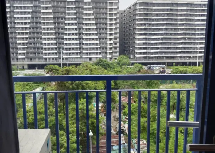 Flores Place At Sea Residences Moa Manila