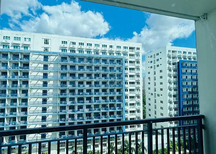 Flores Place At Sea Residences Moa * Manila