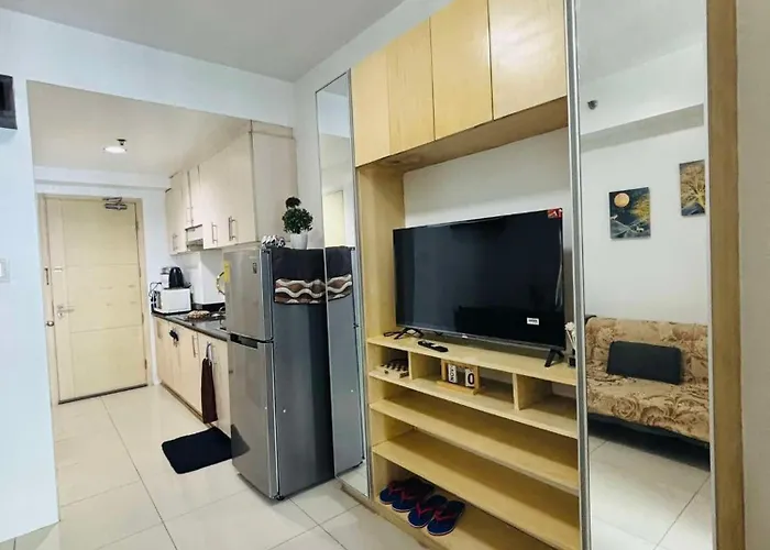 Flores Place At Sea Residences Moa * Manila
