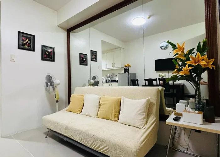 Habitación en casa particular Flores Place At Sea Residences Moa Manila