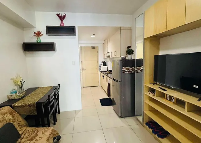 Flores Place At Sea Residences Moa Habitación en casa particular Manila